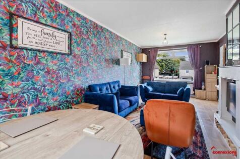 Lounge Dining (4)