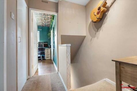 Entrance Hallway (1)