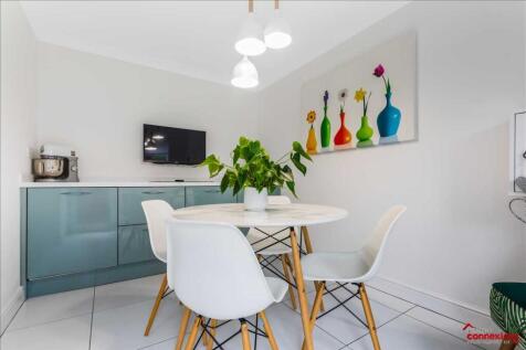 Breakfasting Nook