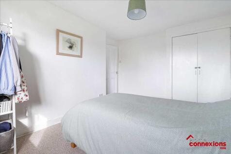 Bedroom One (2)