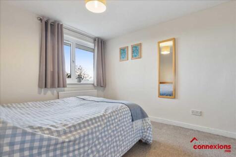 Bedroom Two (2)