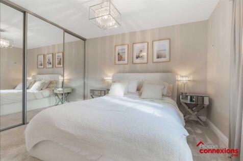 Bedroom One (2)