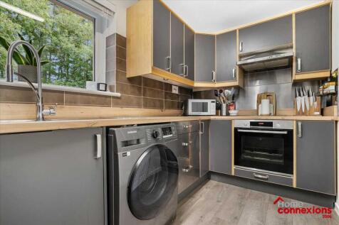 Kitchen (2)