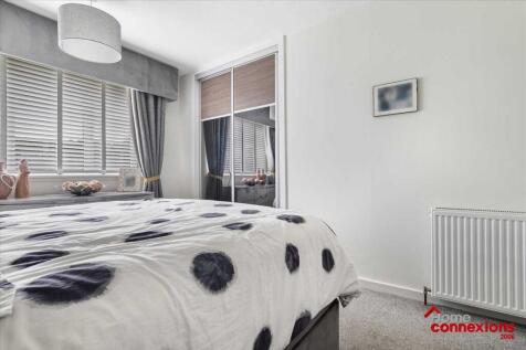 Bedroom One (2)