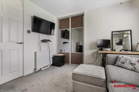 Bedroom Two (2)