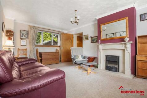 Living Area (2)