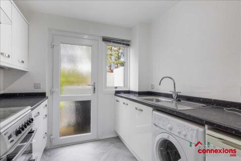 Kitchen (2)