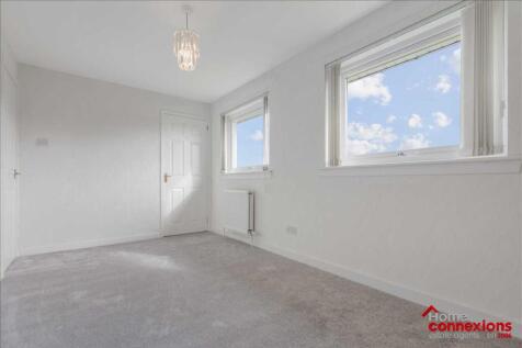 Bedroom One (2)