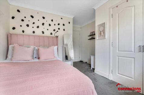 Bedroom Two (2)