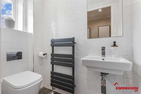 Lower Level WC