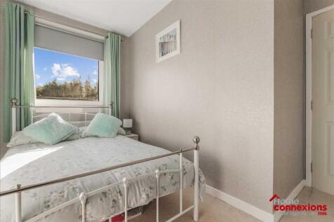 Bedroom Two (2)