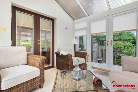 Sun Room (2)