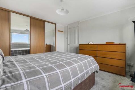 Bedroom One (2)