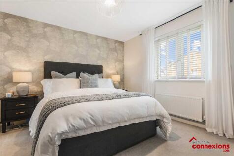 Bedroom One (2)