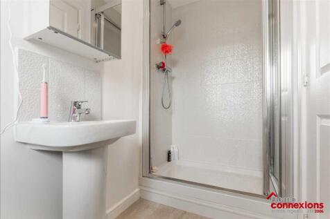 En-suite (2)