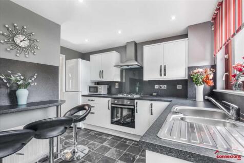 Breakfasting Kitchen