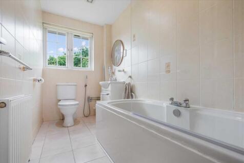 En-Suite (1)