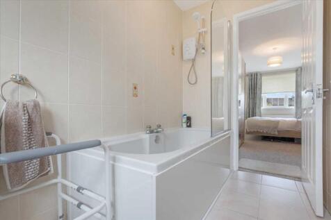 En-Suite (2)