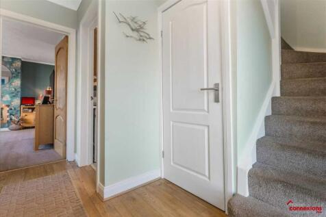 Entrance Hallway (2)
