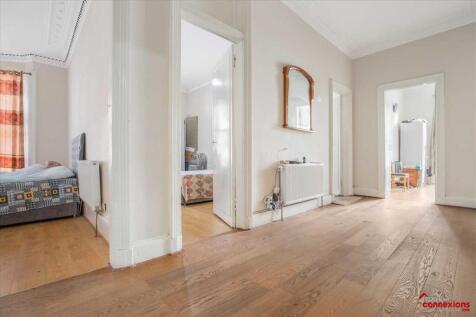 Entrance Hallway (1)