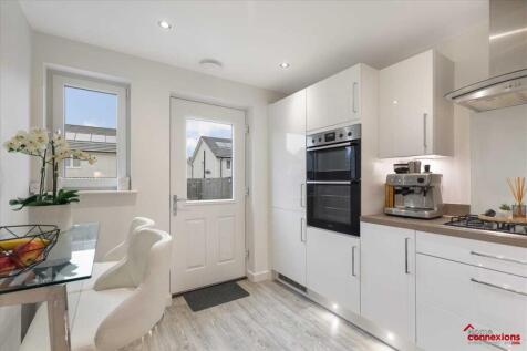 Breakfasting Kitchen