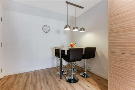 Breakfasting Kitchen