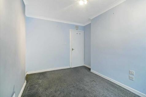 Bedroom (2)