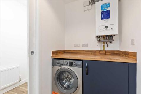 Utility Room (2)