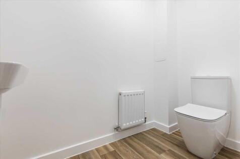 Lower Level WC