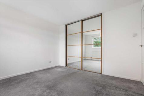 Bedroom Two (2)