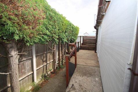 Side entrance with ramp