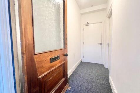 Communal entrance 