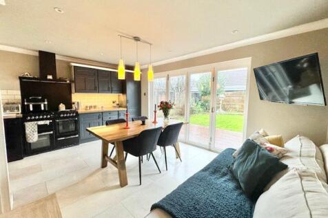 Living dining kitchen