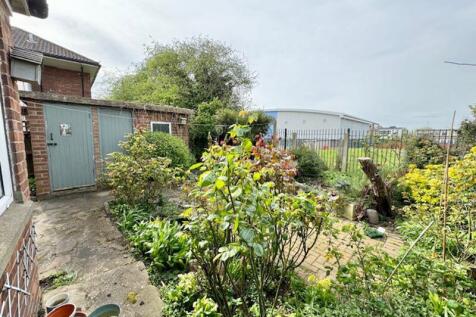 Garden and out buildings