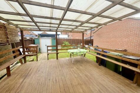 Rear garden view 2