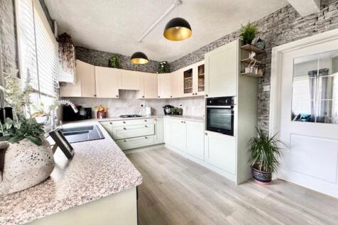 Kitchen view 3