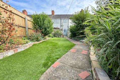 Rear garden view 3