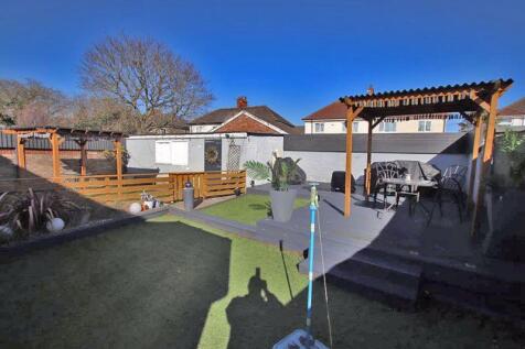 Rear garden photo 2