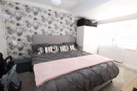 Sitting room or 4th bedroom