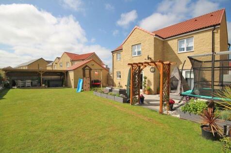 Rear Garden photo 1