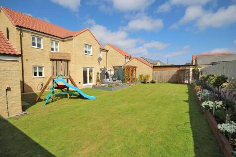Rear Garden photo 2