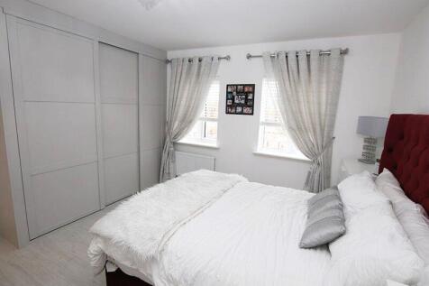 Bed 2 photo 2