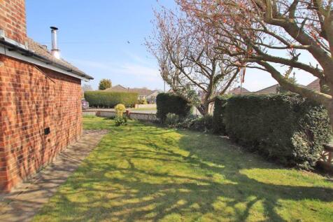 side garden photo 2
