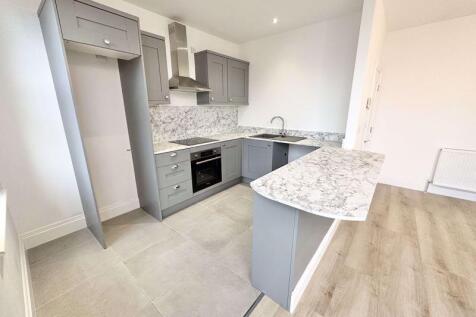 Flat 3 kitchen area Photo 1
