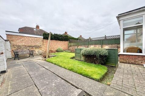 Rear garden view 2
