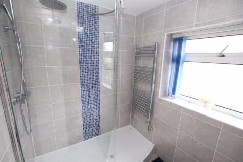Shower Room photo 1