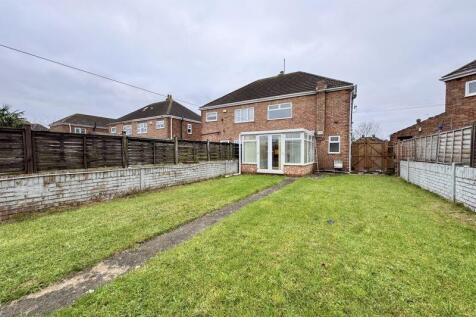 Garden up to house