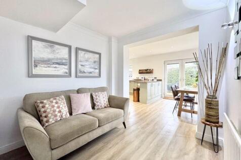 Living area to kitchen diner
