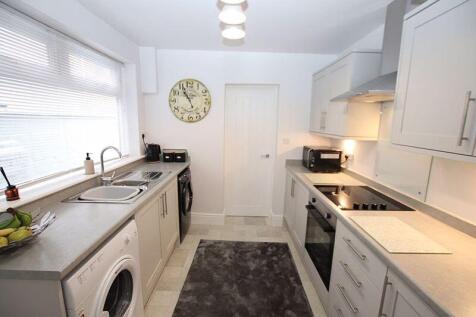 Kitchen photo 1