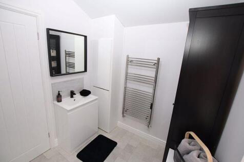 Bathroom photo 2
